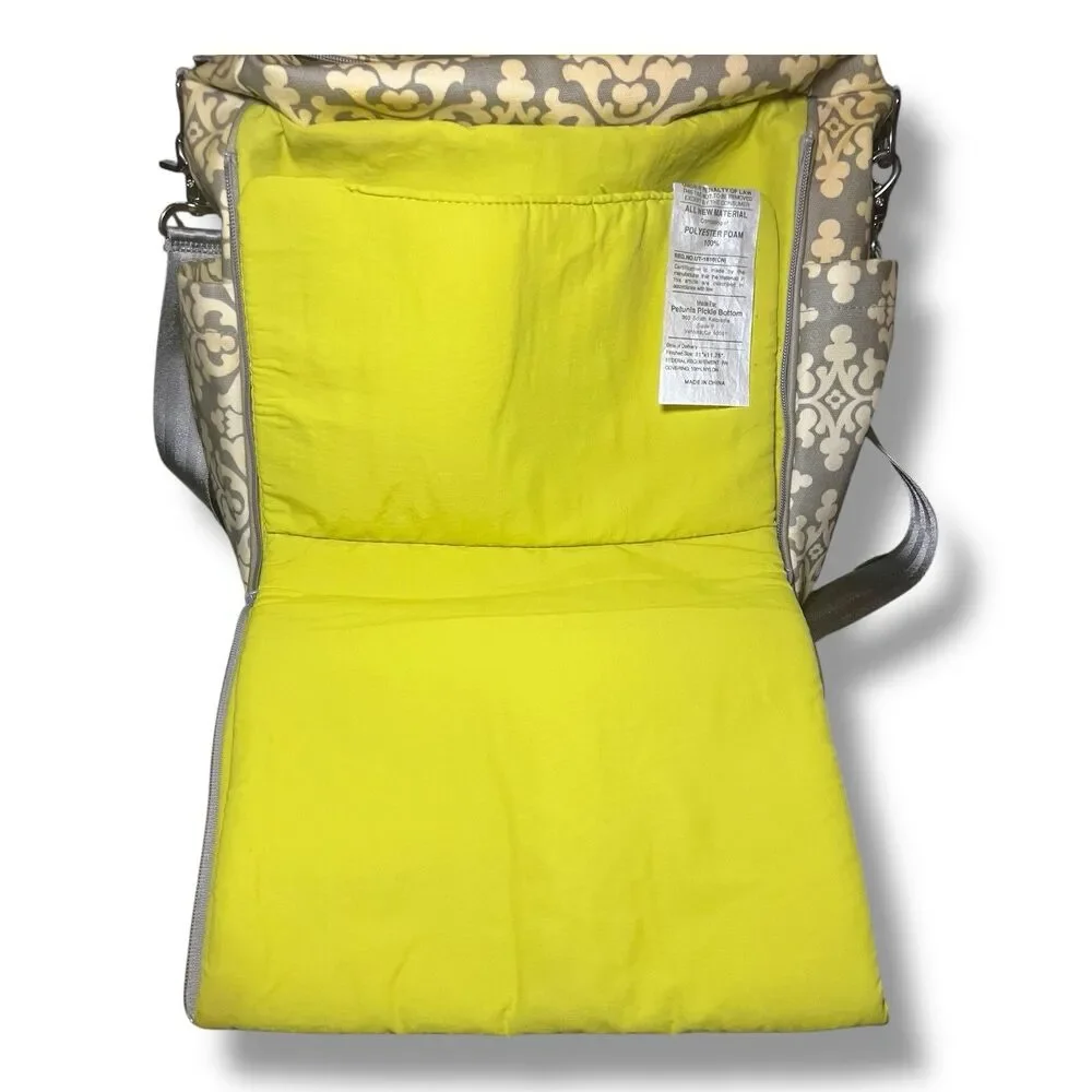 Petunia Pickle Bottom Large Carryall Berkshire Geometric Pattern Diaper Bag
